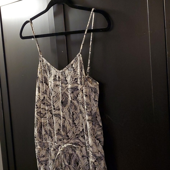 Banana Republic Spaghetti Strap Jumper - Picture 3 of 17